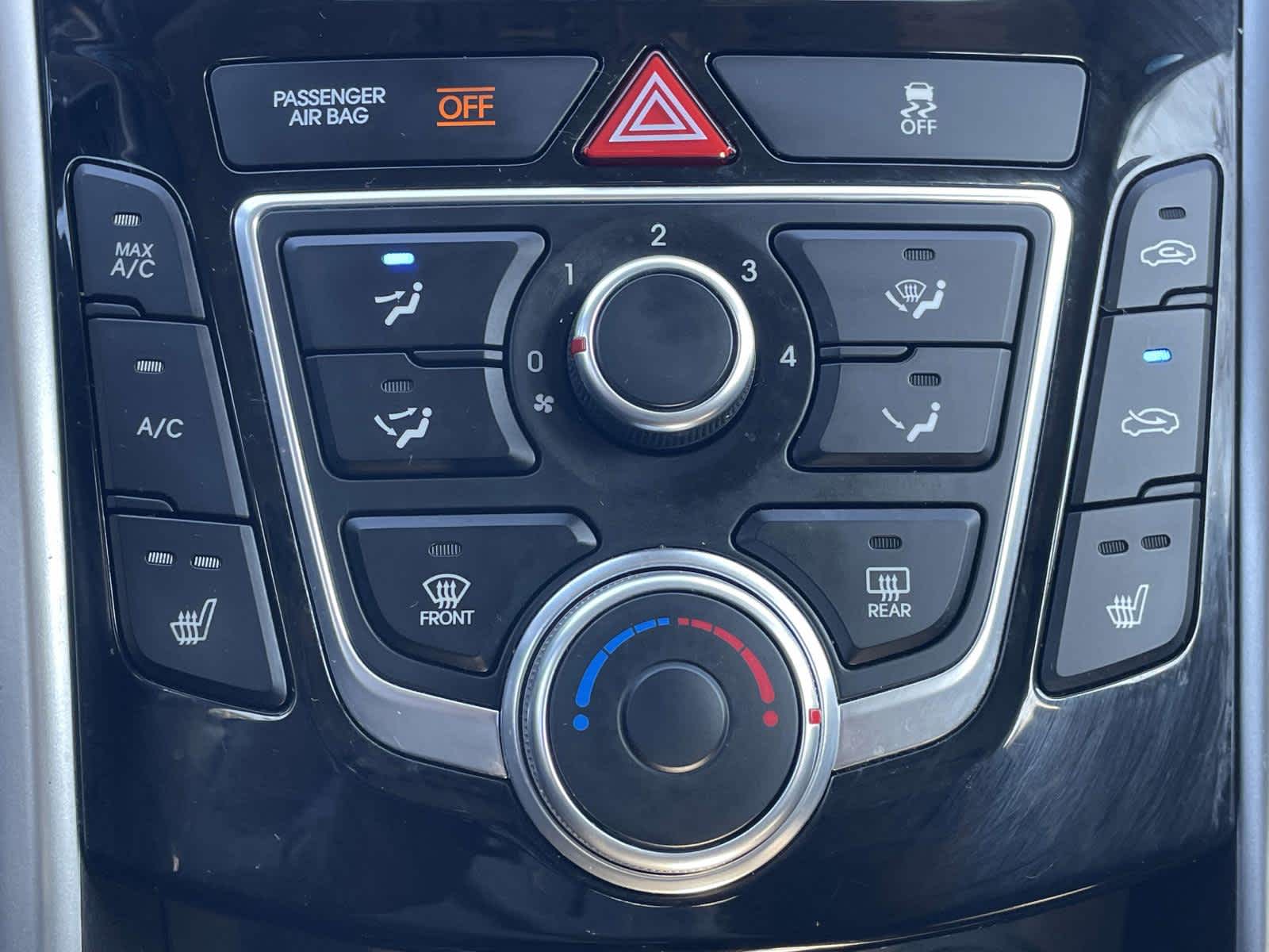 Thumbnail: 2013 Hyundai Elantra - 20