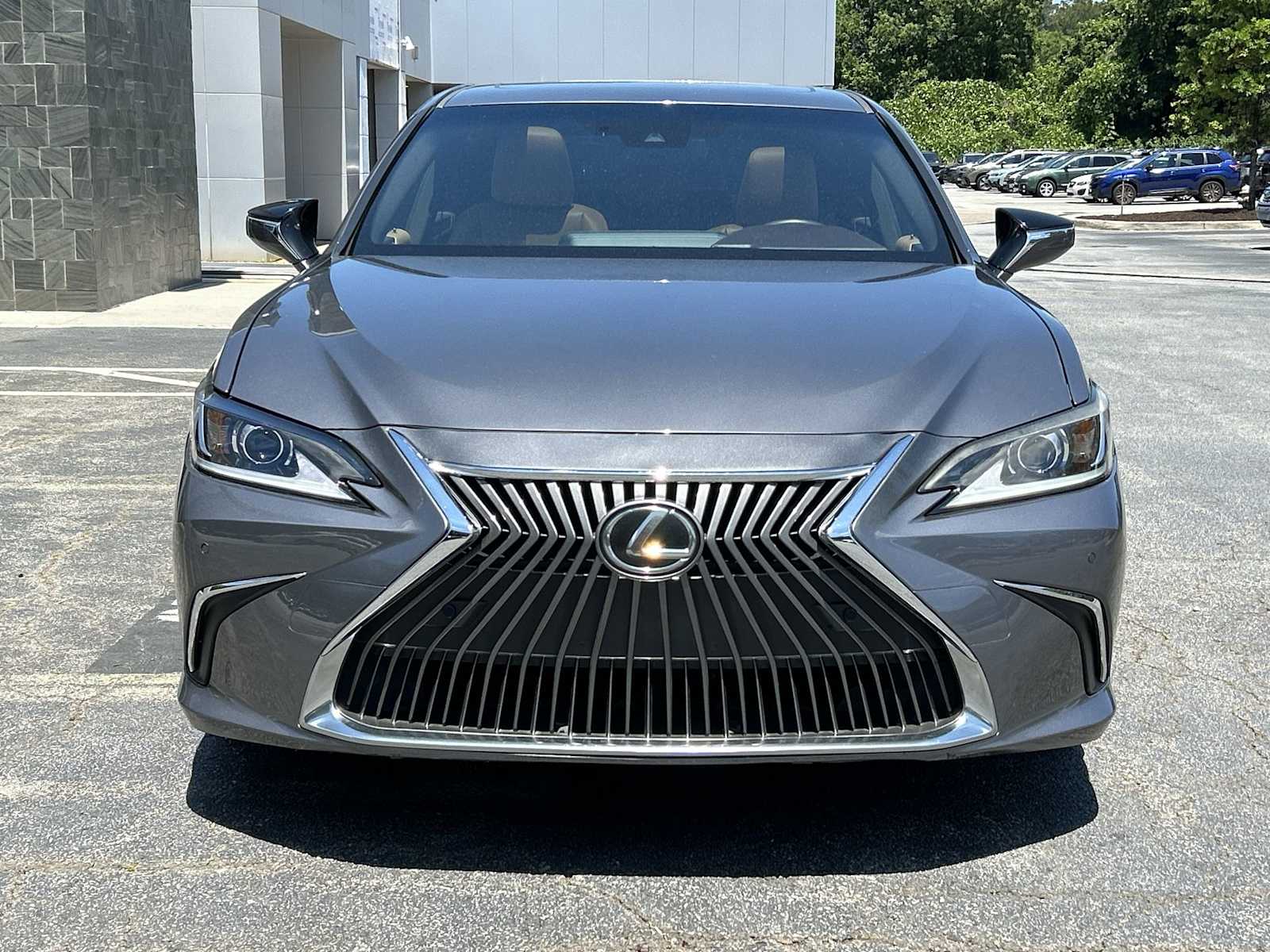 Thumbnail: 2020 Lexus ES - 6