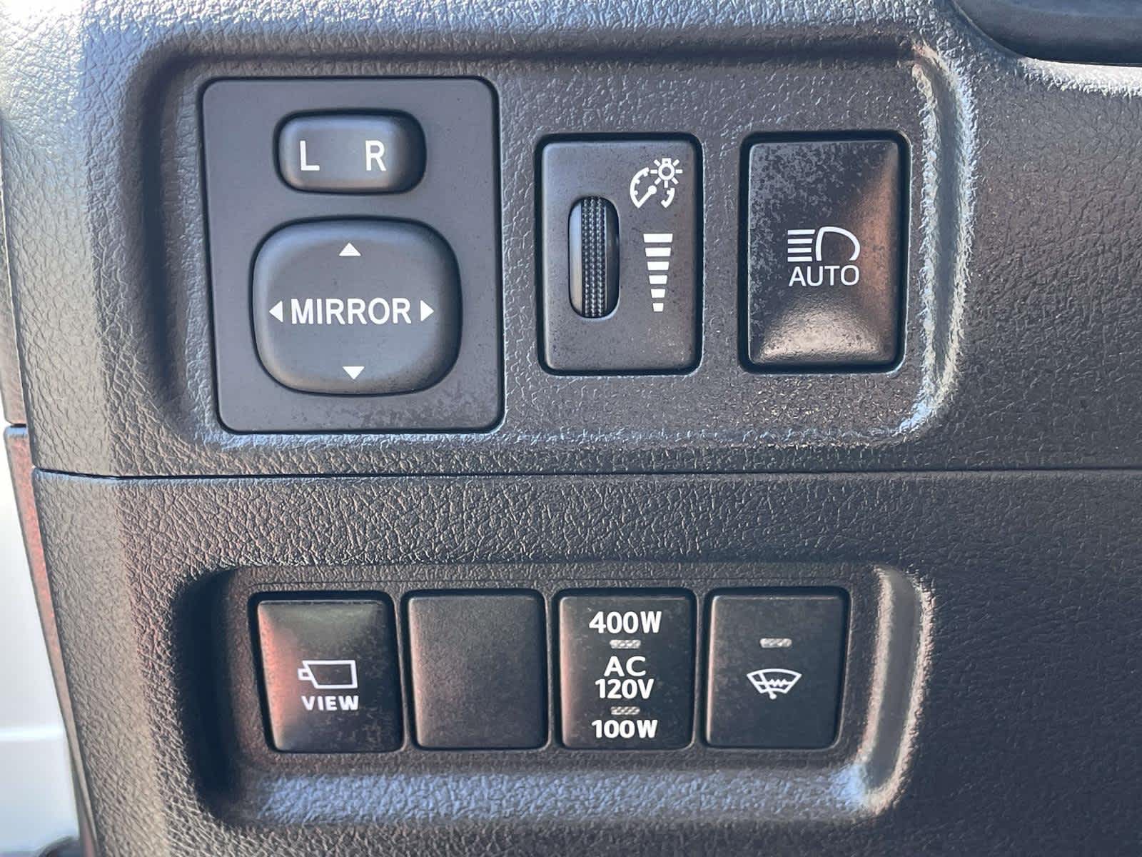 Thumbnail: 2023 Toyota 4Runner - 18