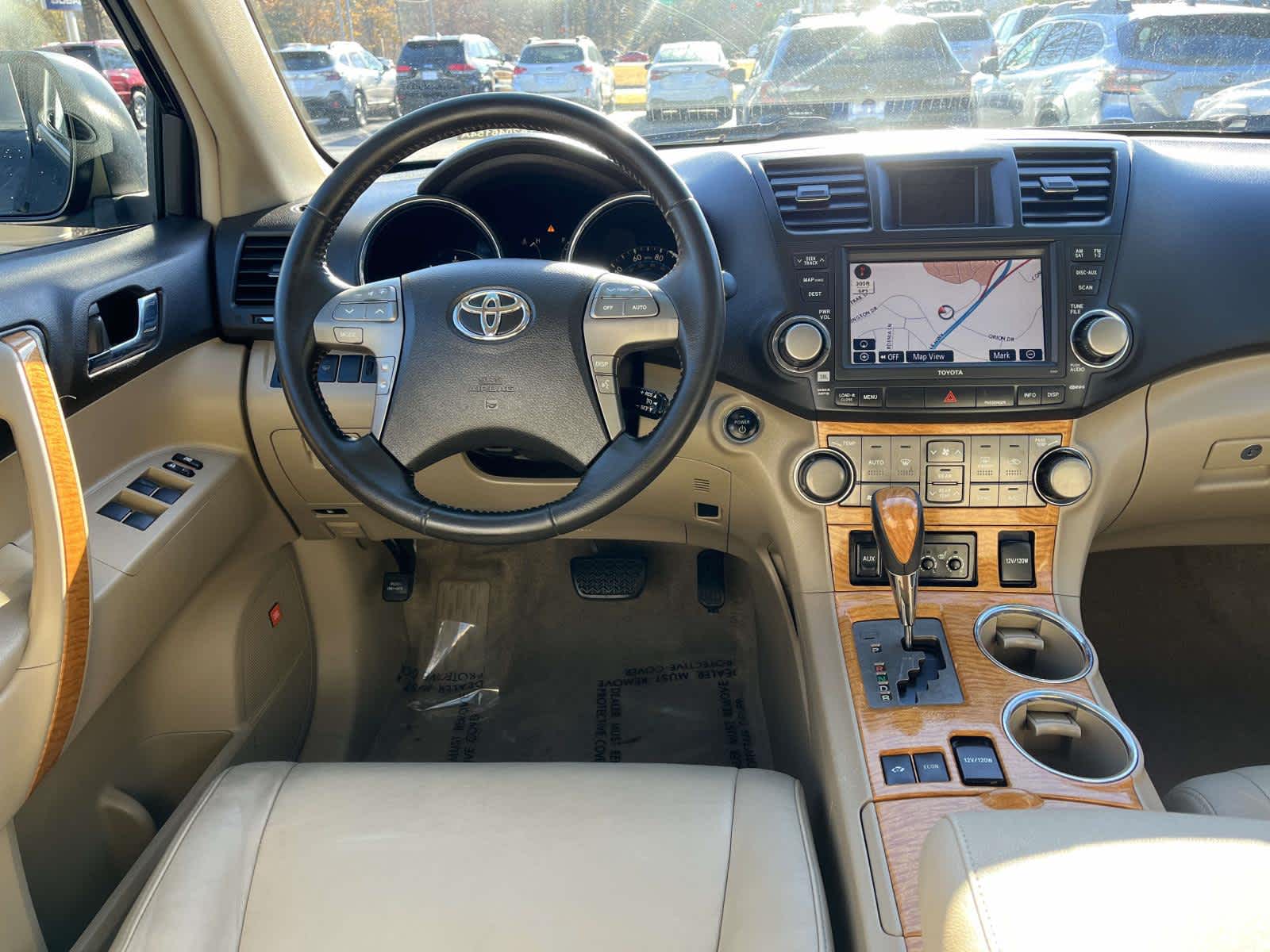 Thumbnail: 2010 Toyota Highlander - 12