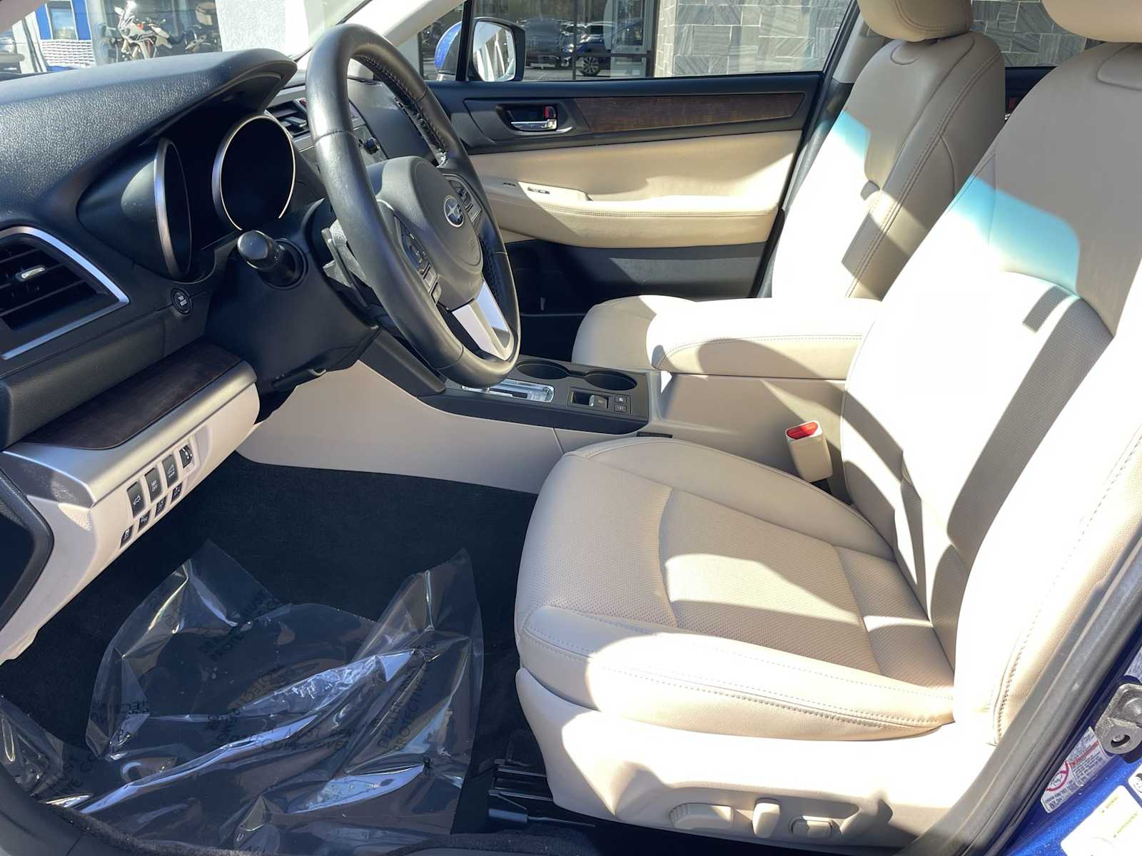 Thumbnail: 2015 Subaru Outback - 18