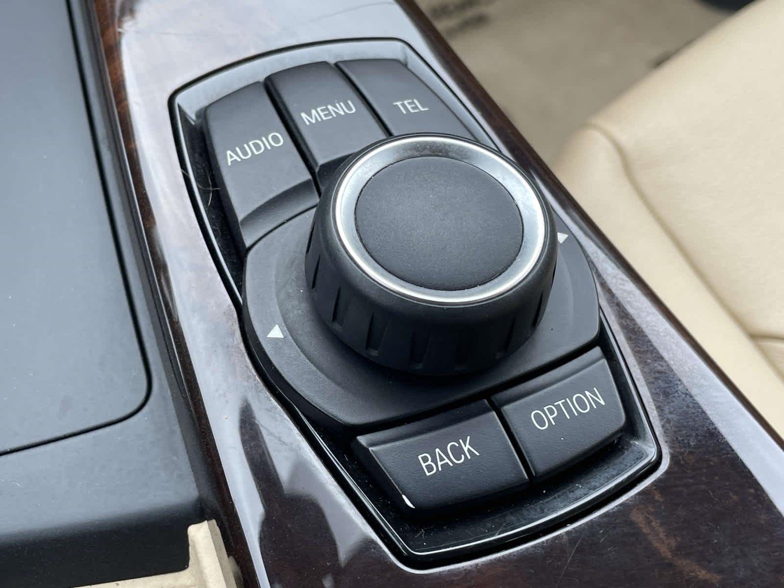 Thumbnail: 2014 BMW 3 Series - 20