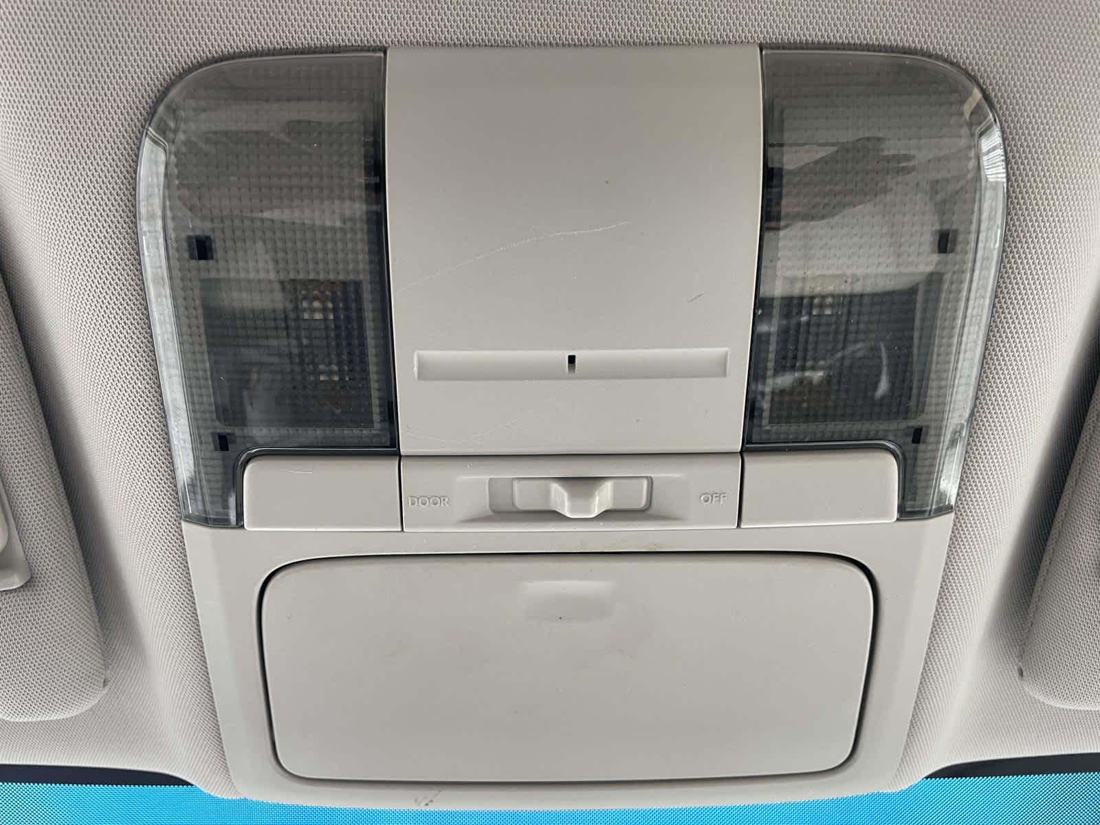 Thumbnail: 2011 Subaru Outback - 22