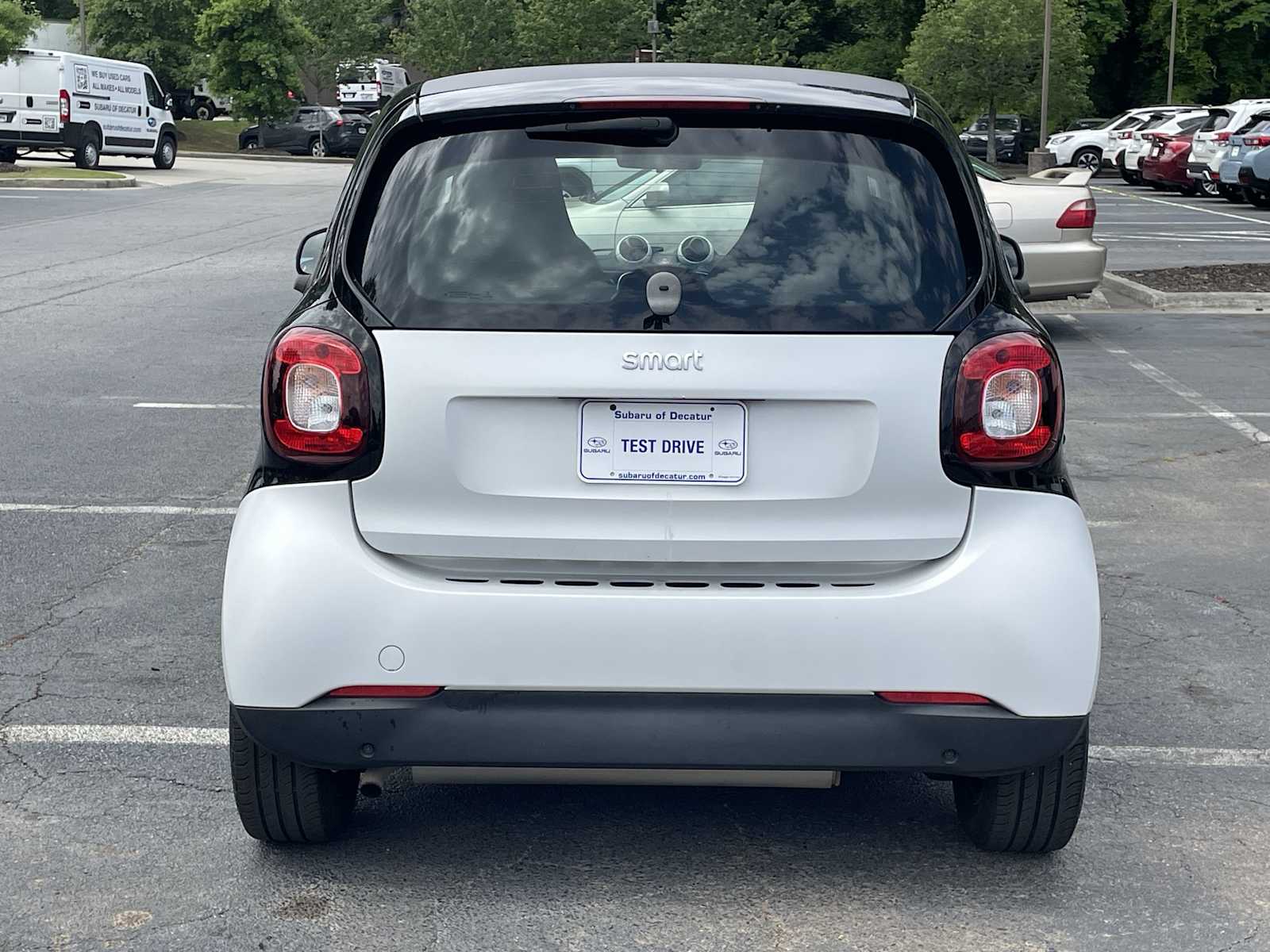 Thumbnail: 2016 smart fortwo - 3