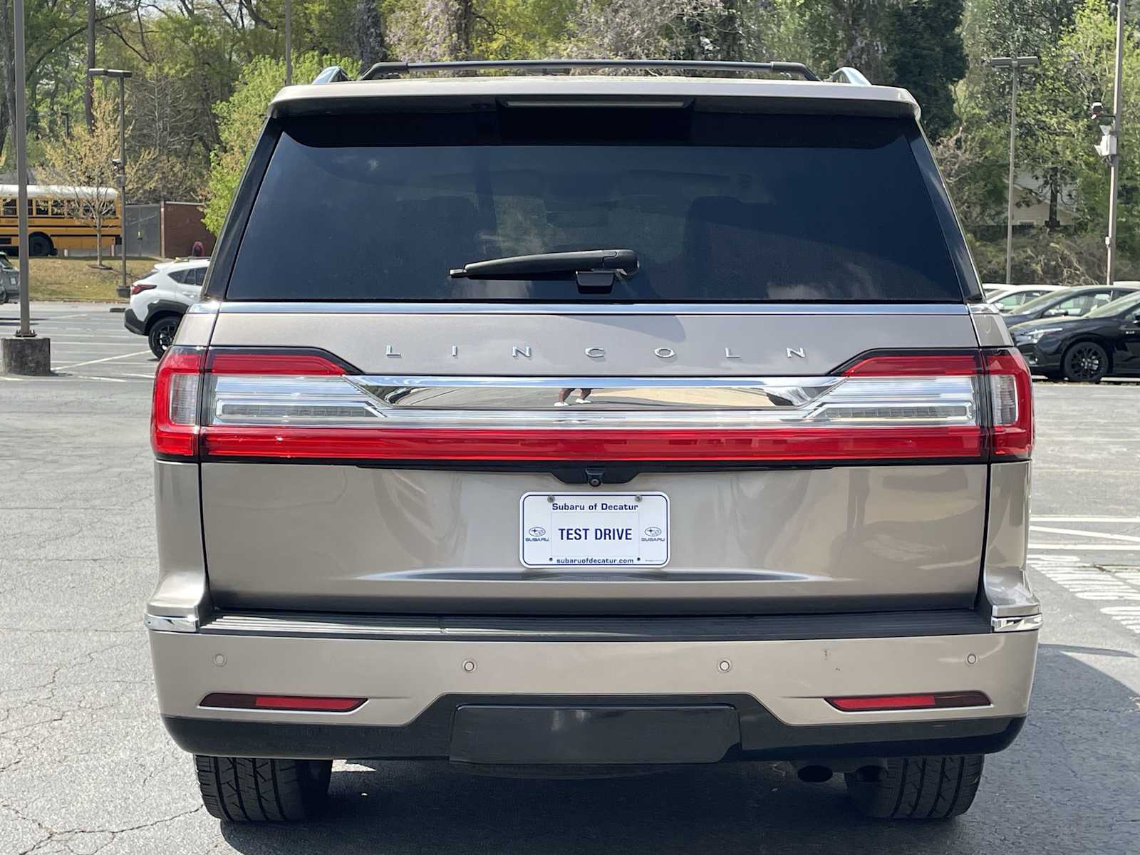 Thumbnail: 2019 Lincoln Navigator - 4