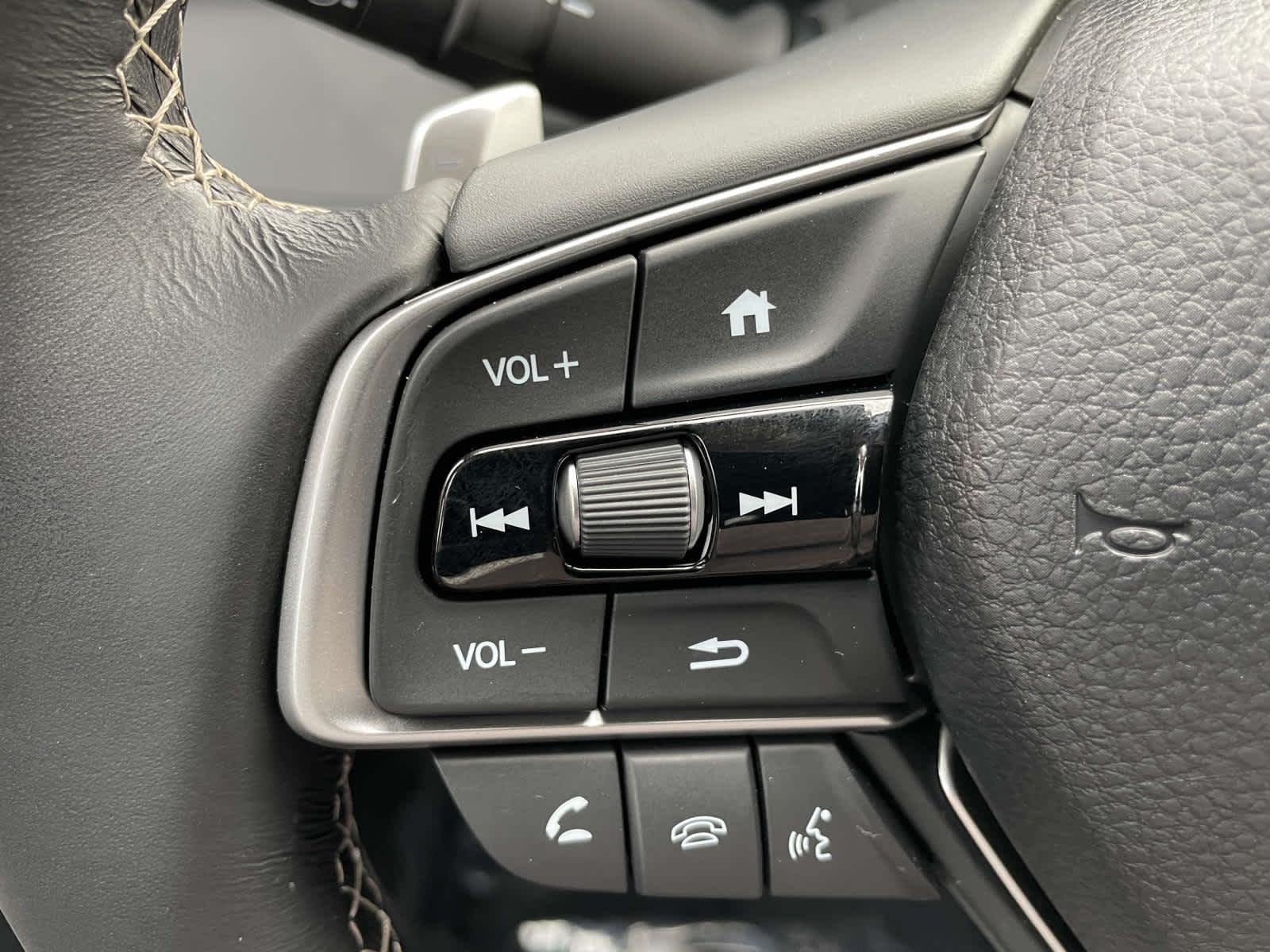 Thumbnail: 2019 Honda Insight - 17