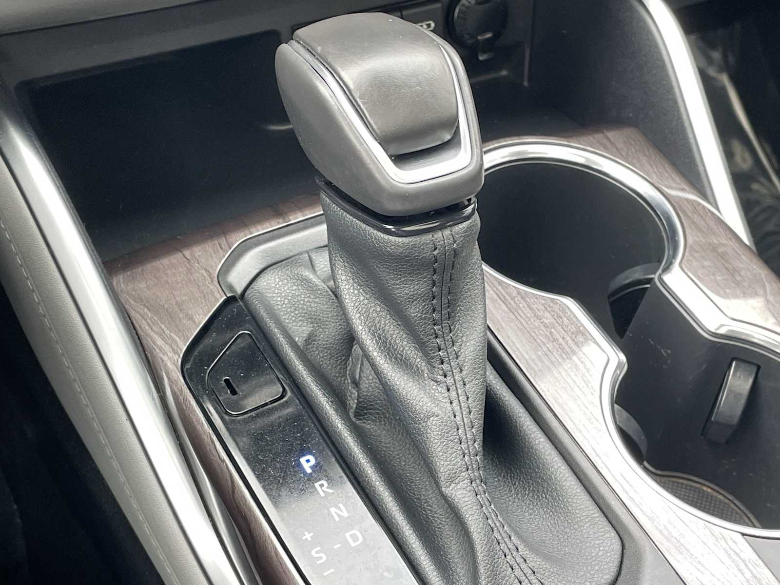 Thumbnail: 2020 Toyota Highlander - 22