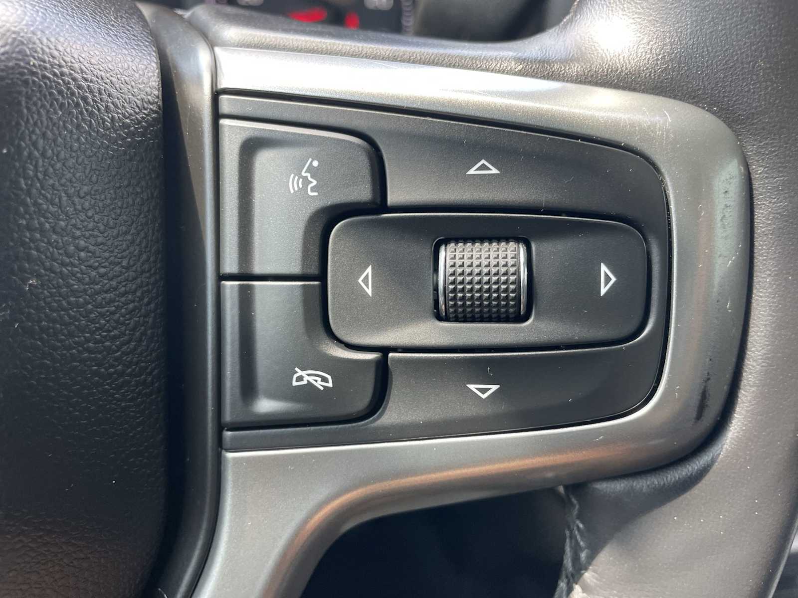 Thumbnail: 2019 Chevrolet Silverado 1500 - 16