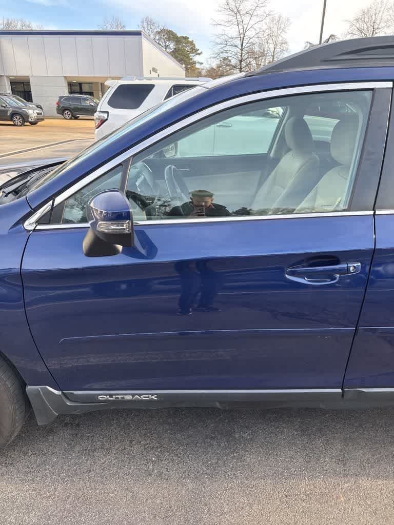 Thumbnail: 2015 Subaru Outback - 9