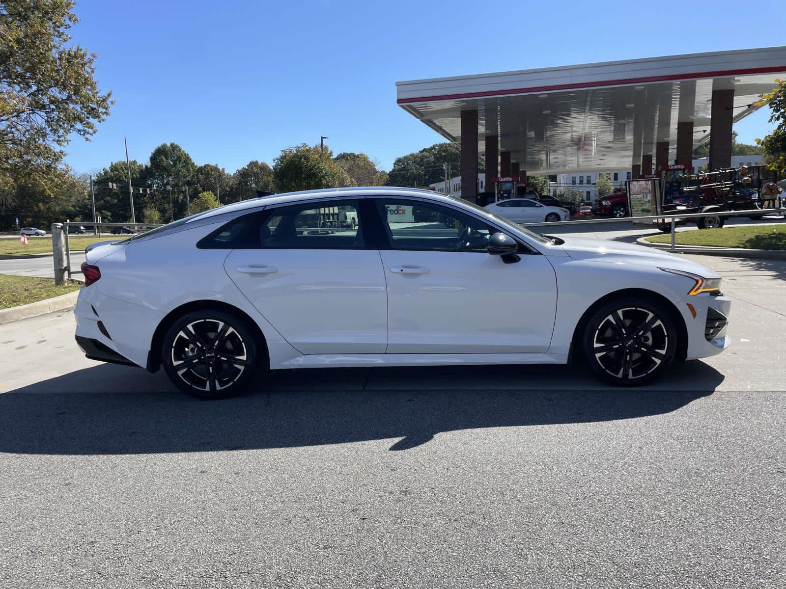 Thumbnail: 2023 Kia K5 - 8