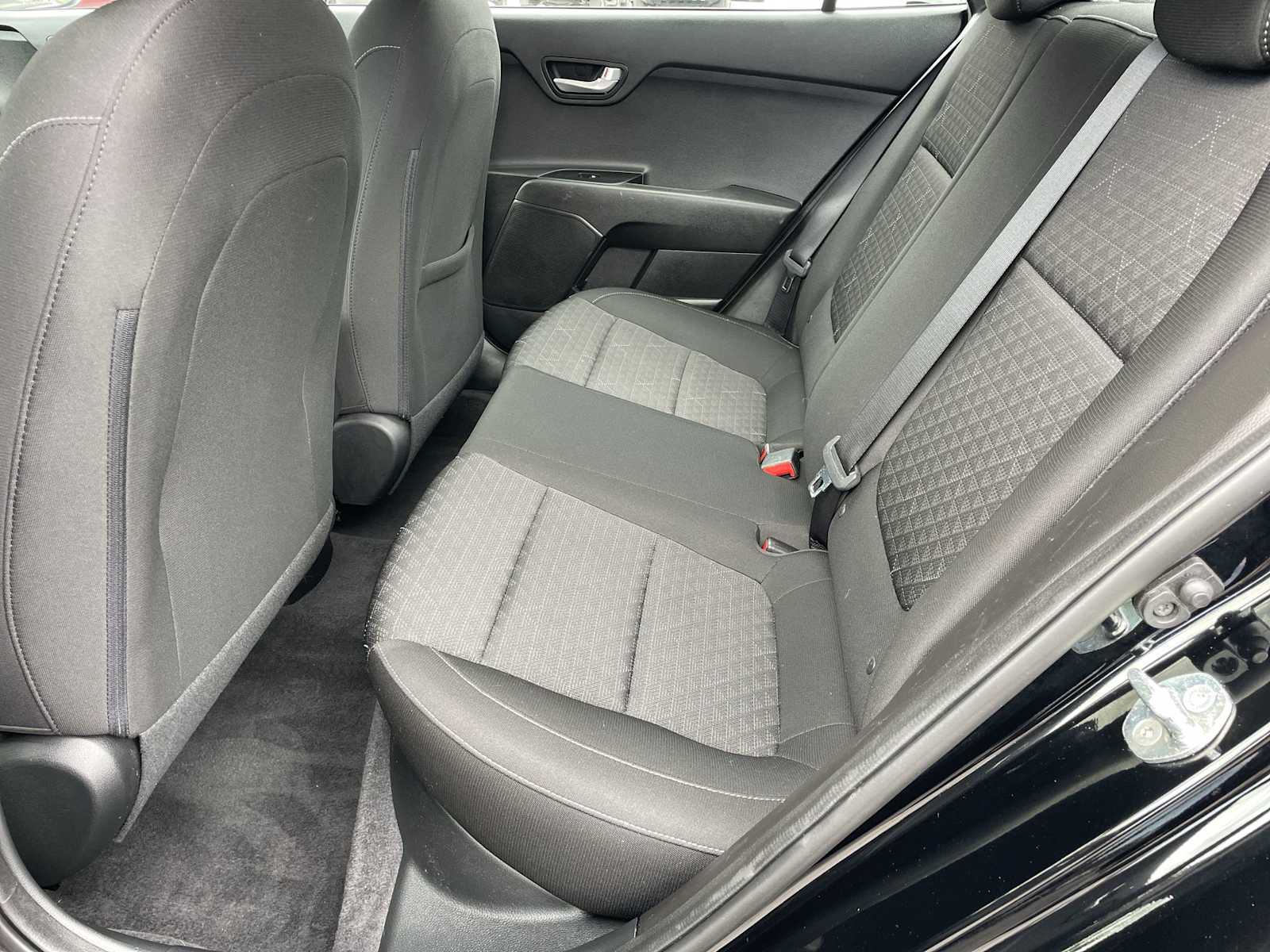 Thumbnail: 2023 Kia Rio - 9