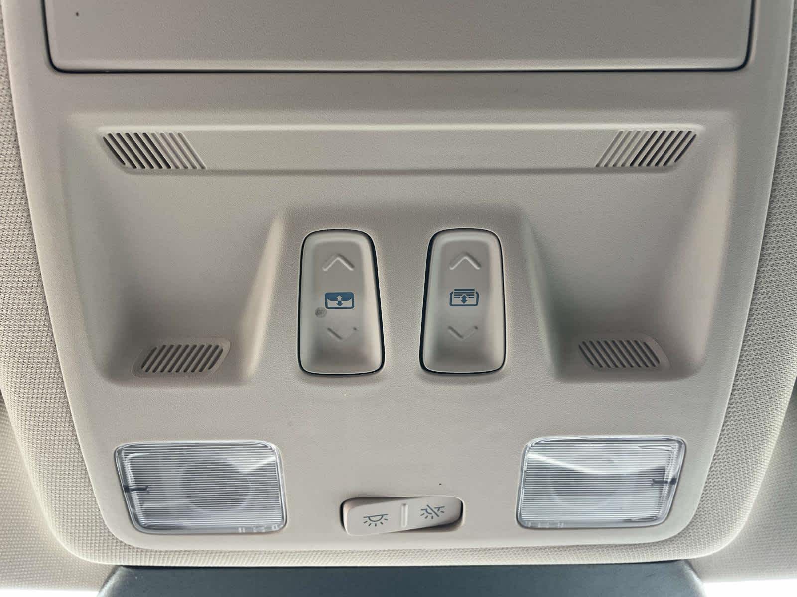 Thumbnail: 2020 Ford Escape - 21