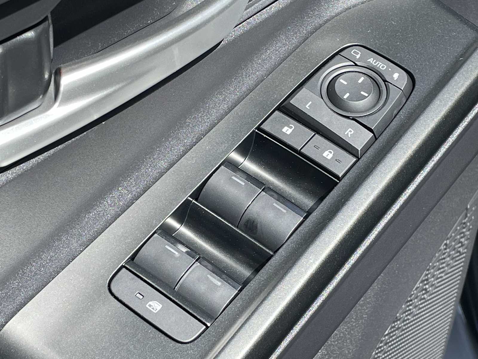 Thumbnail: 2026 Subaru Solterra - 11