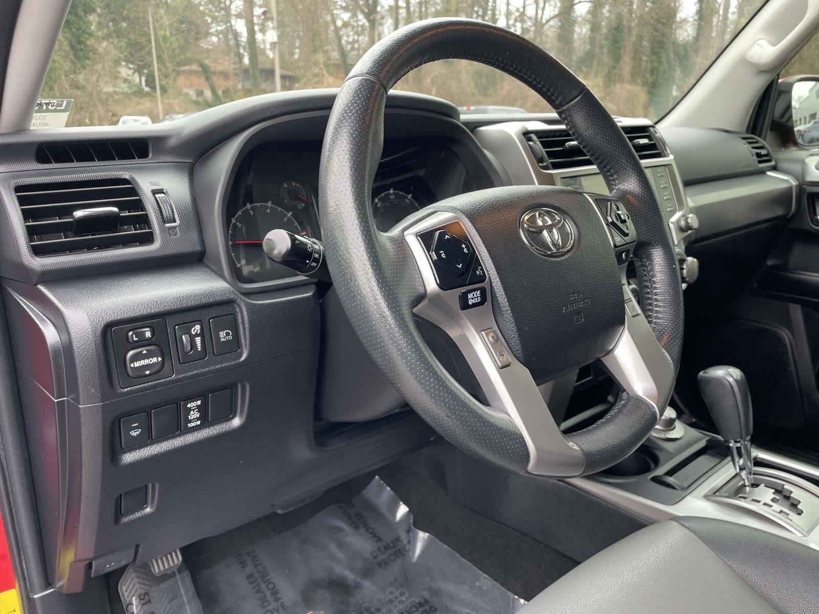 Thumbnail: 2020 Toyota 4Runner - 14