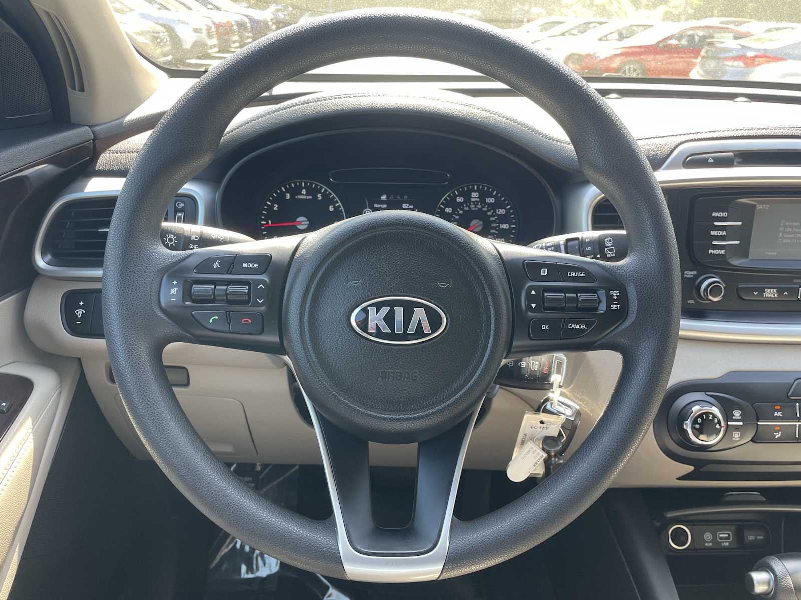 Thumbnail: 2017 Kia Sorento - 13