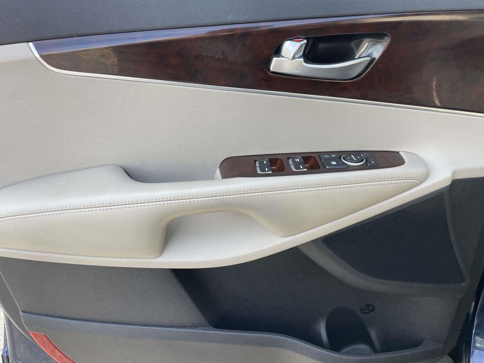 Thumbnail: 2017 Kia Sorento - 12