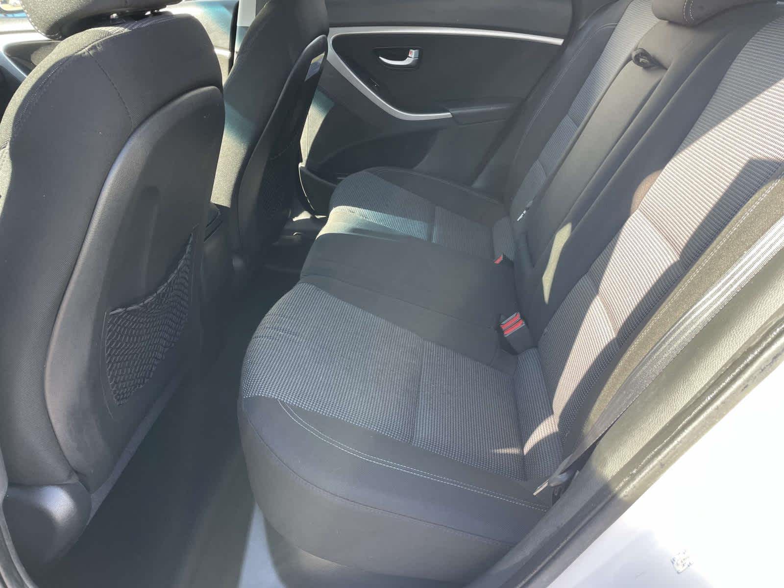 Thumbnail: 2013 Hyundai Elantra - 10