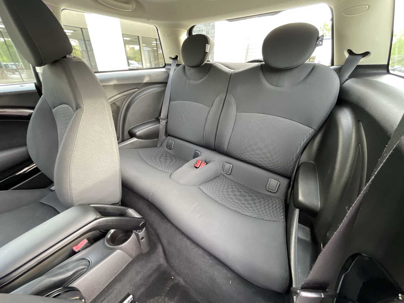 Thumbnail: 2013 MINI Cooper Hardtop - 9