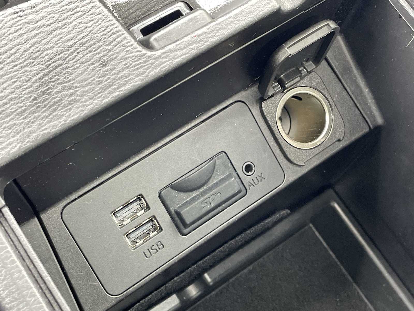 Thumbnail: 2016 Mazda Mazda3 - 24