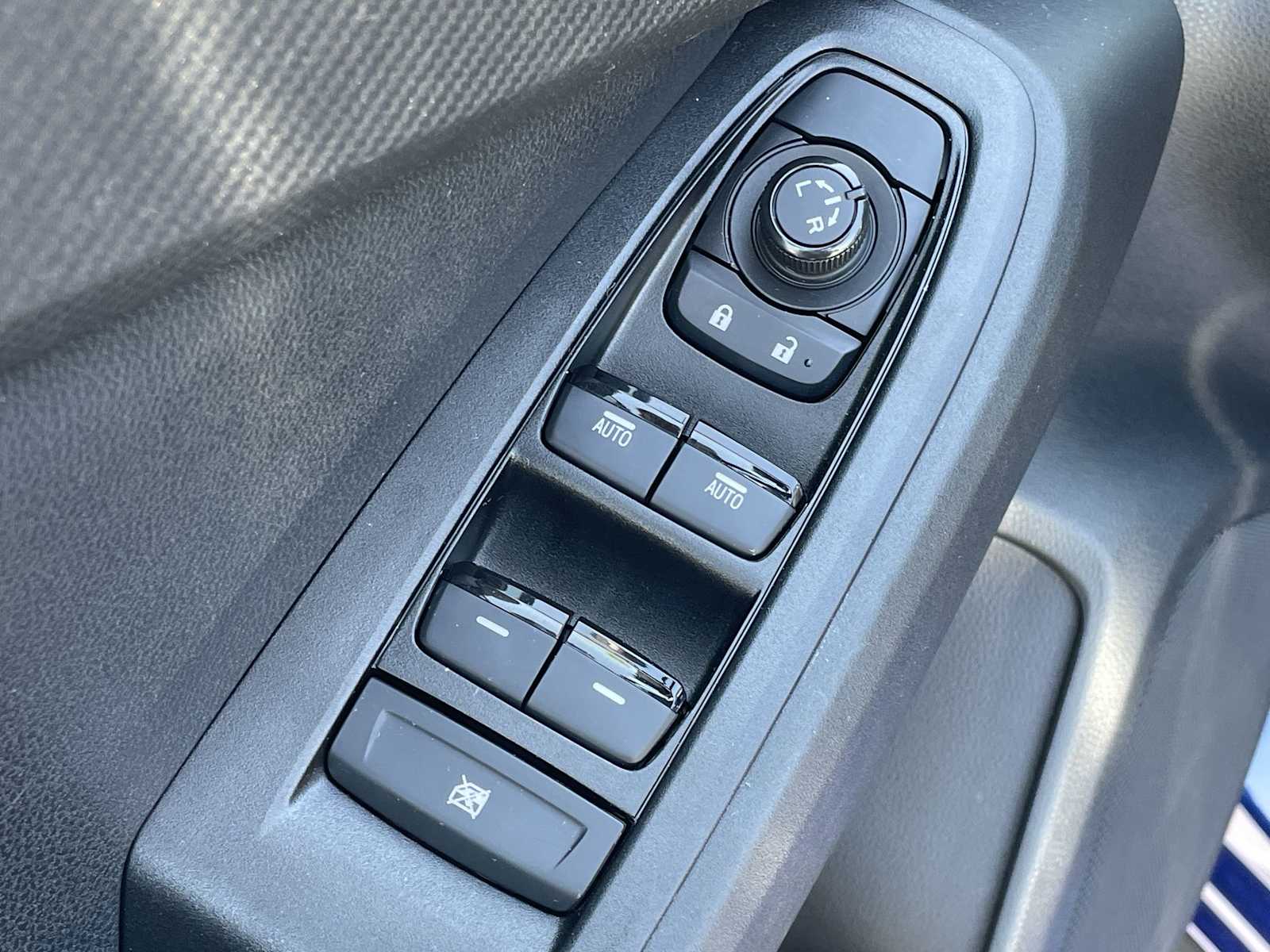 Thumbnail: 2025 Subaru Crosstrek - 13