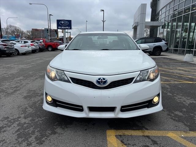 2014 Toyota Camry Hybrid photo 2