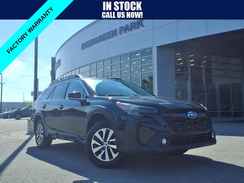 2024 Subaru Outback Premium's photo