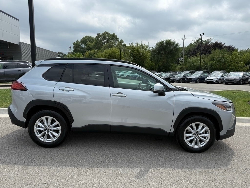 Used 2024 Toyota Corolla Cross LE SUV