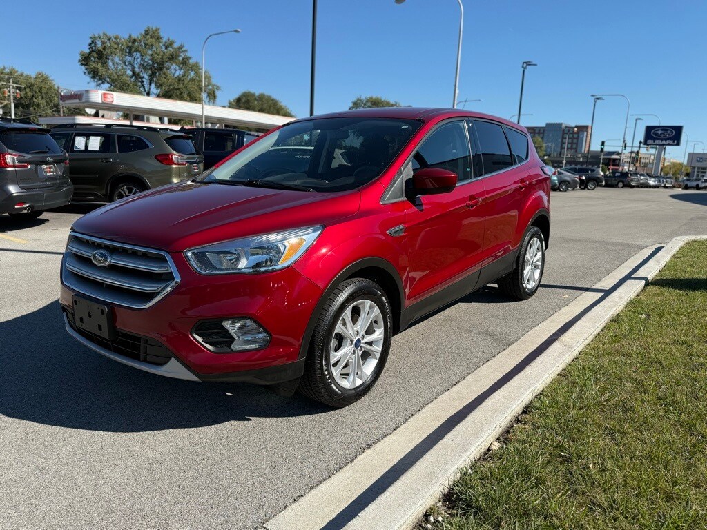 2017 Ford Escape SE photo 2