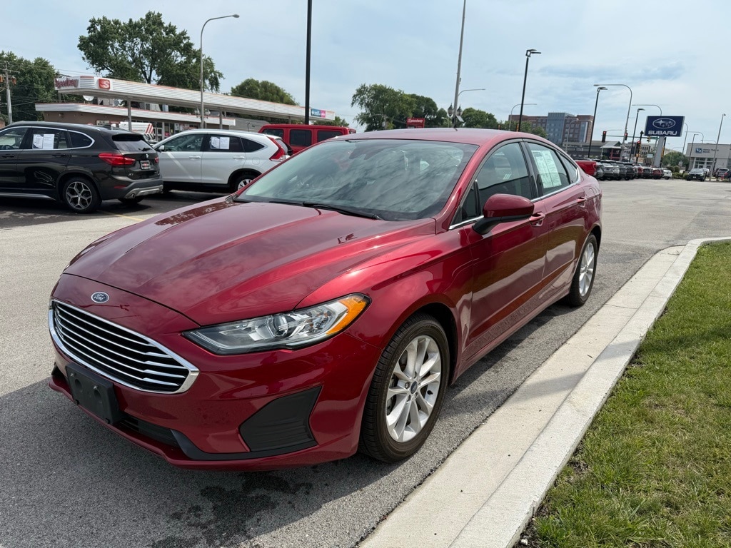 Used 2019 Ford Fusion SE with VIN 3FA6P0HDXKR194980 for sale in Evergreen Park, IL