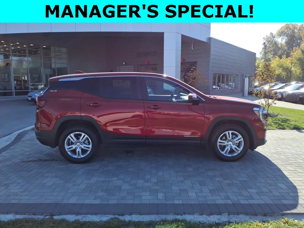 Used 2024 GMC Terrain SLE SUV