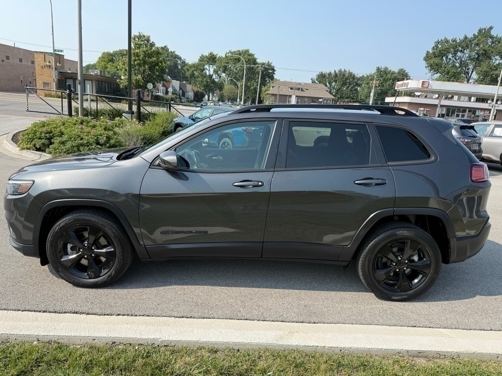 Used 2021 Jeep Cherokee Latitude Plus SUV