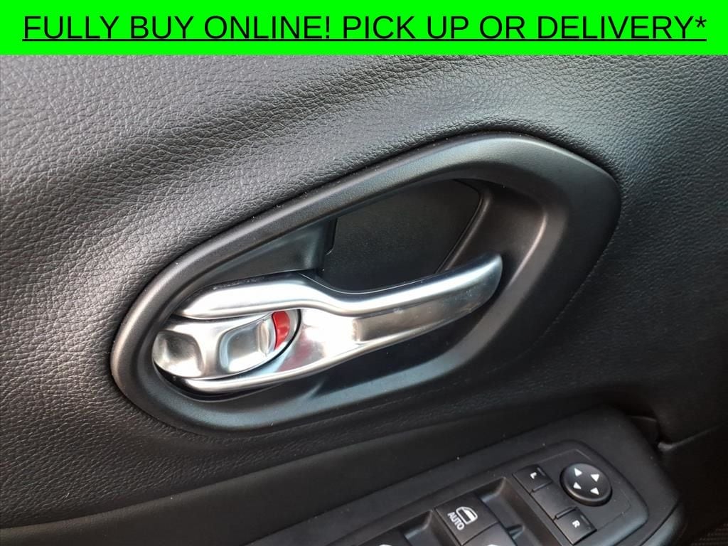 2021 Jeep Cherokee Trailhawk - Photo 16