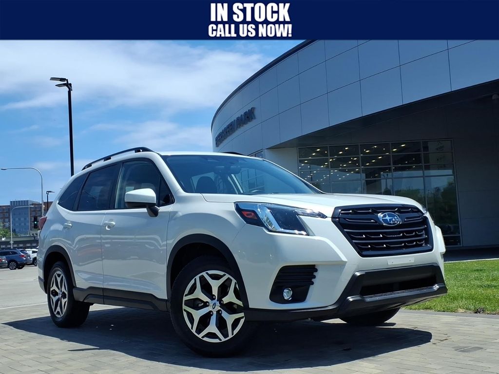 2024 Subaru Forester Premium's photo