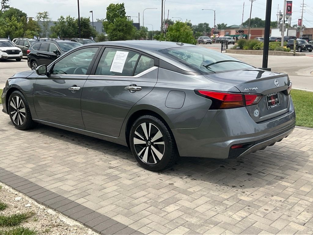 Used 2022 Nissan Altima 2.5 SV Sedan
