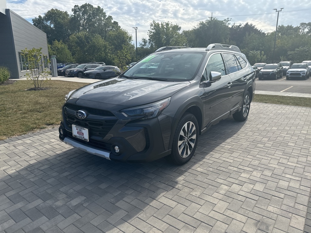 Used 2024 Subaru Outback Touring with VIN 4S4BTAPC0R3192937 for sale in Evergreen Park, IL