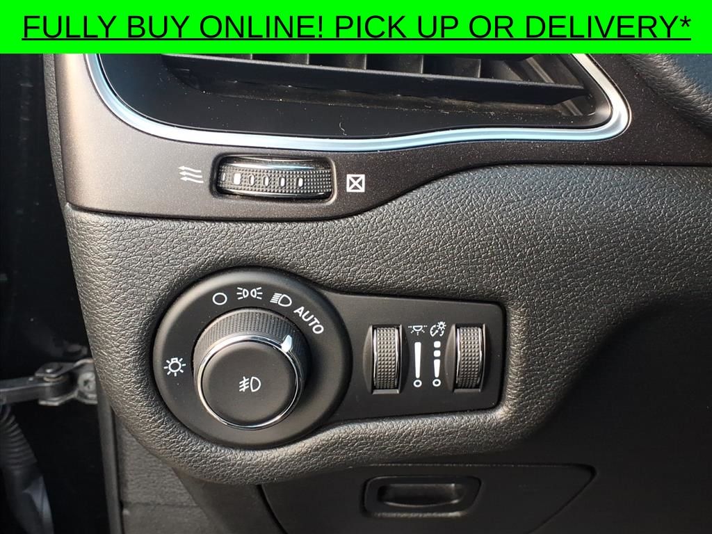 2021 Jeep Cherokee Trailhawk - Photo 18