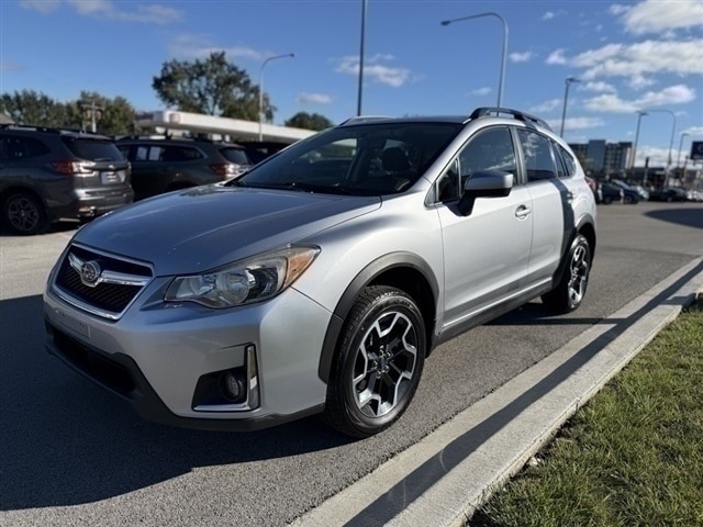 Used 2017 Subaru Crosstrek Premium with VIN JF2GPADC7H8267672 for sale in Evergreen Park, IL