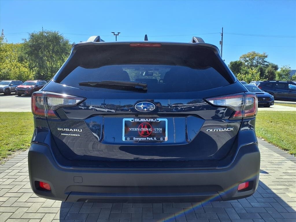 2025 Subaru Outback Premium photo 3