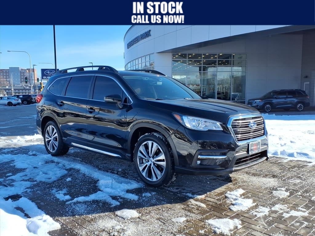 2022 Subaru Ascent Limited's photo