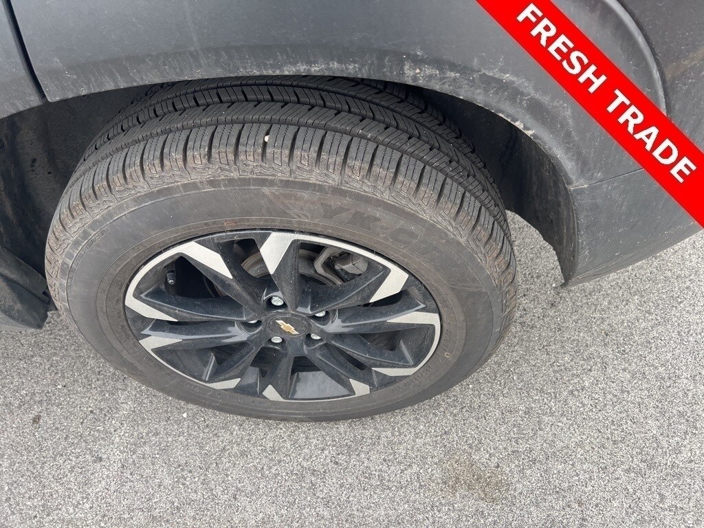 2023 Chevrolet Trailblazer LT photo 3