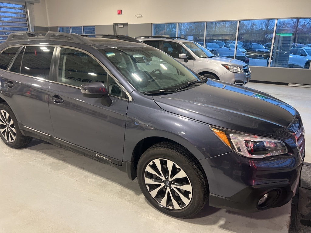 Used 2017 Subaru Outback 3.6R Limited with SUV