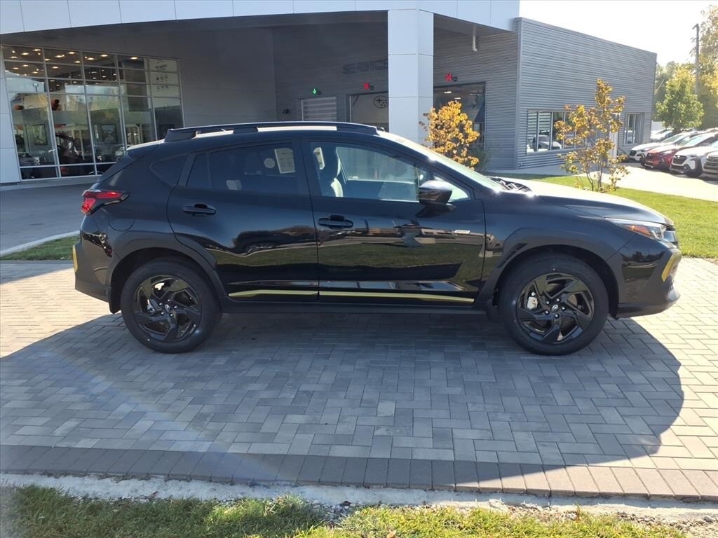 2025 Subaru Crosstrek Sport photo 2