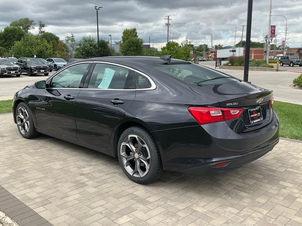 Used 2023 Chevrolet Malibu 1LT with VIN 1G1ZD5STXPF189451 for sale in Evergreen Park, IL