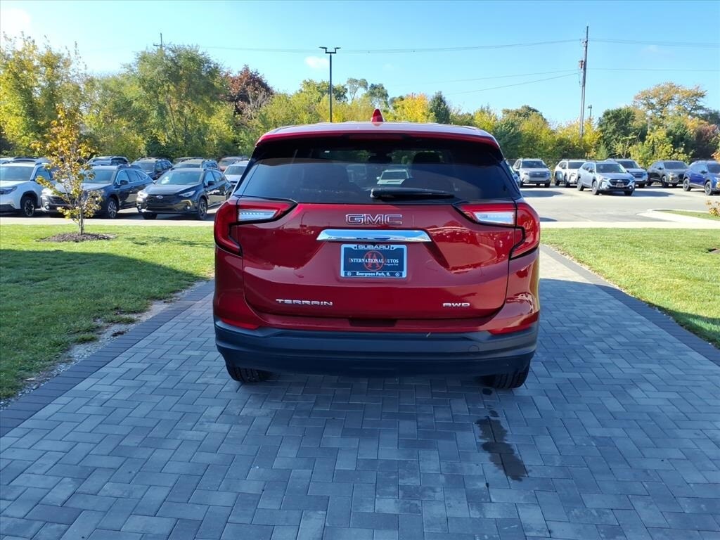 2024 Gmc Terrain SLE photo 3