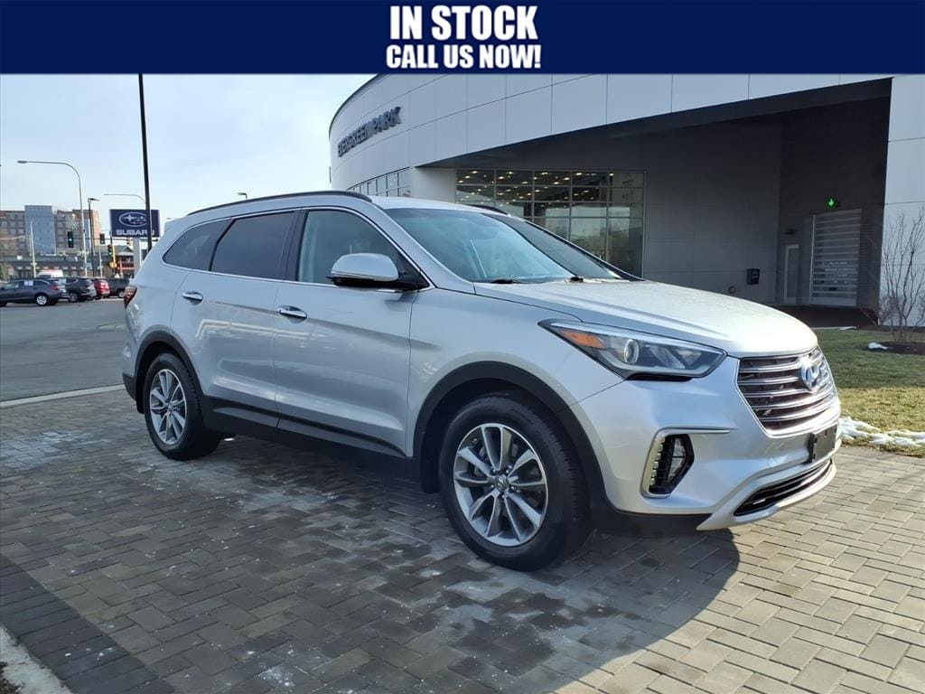 2018 Hyundai Santa Fe SE's photo