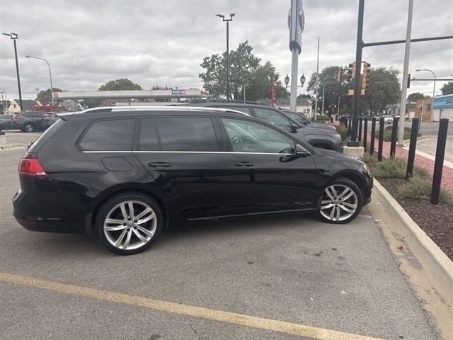 Used 2016 Volkswagen Golf SportWagen TSI SEL with VIN 3VWC17AU8GM504031 for sale in Evergreen Park, IL