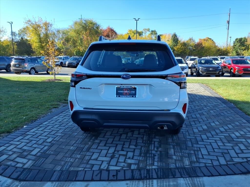 2026 Subaru Forester Base photo 4