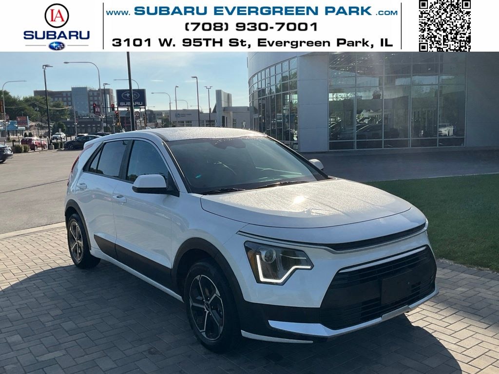 Used 2025 Kia Niro LX SUV