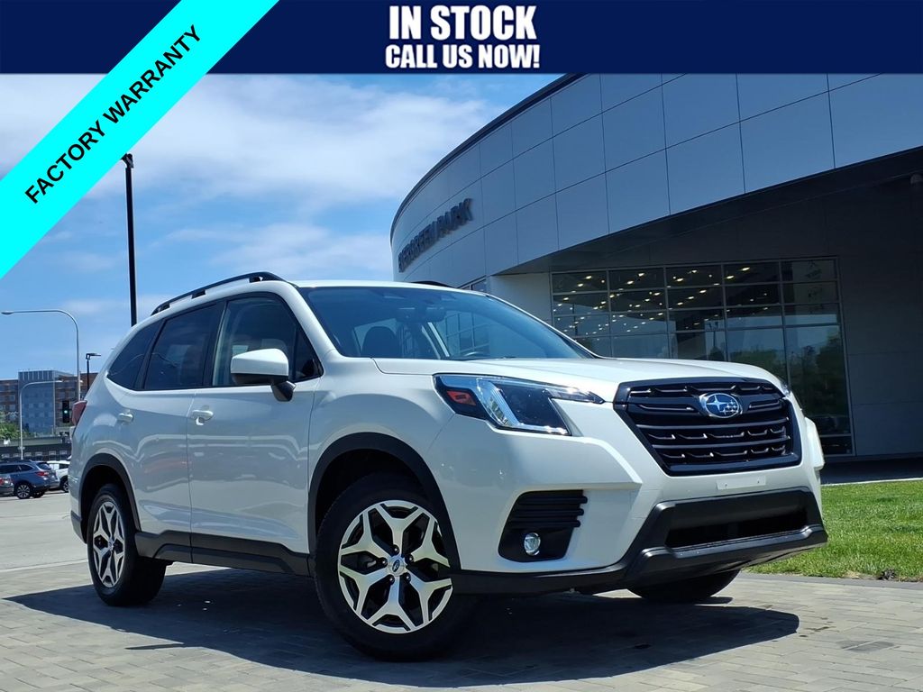 2024 Subaru Forester Premium's photo