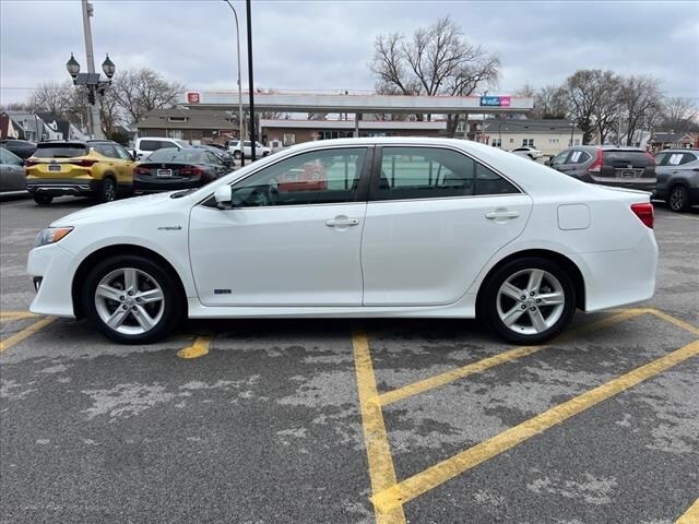 2014 Toyota Camry Hybrid photo 4